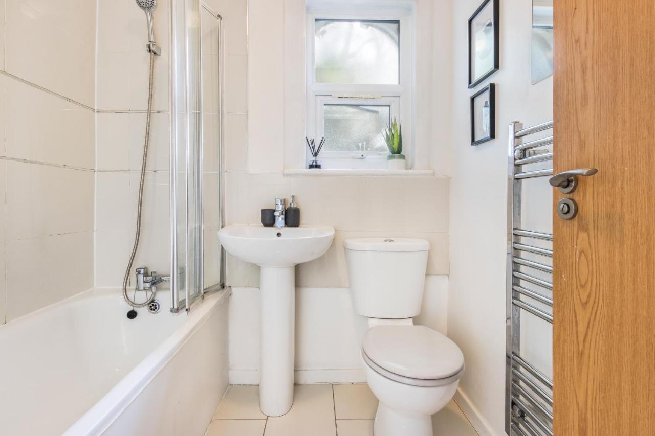 Apartments In Brixton Next Door To Brockwell Park Лондон Екстериор снимка