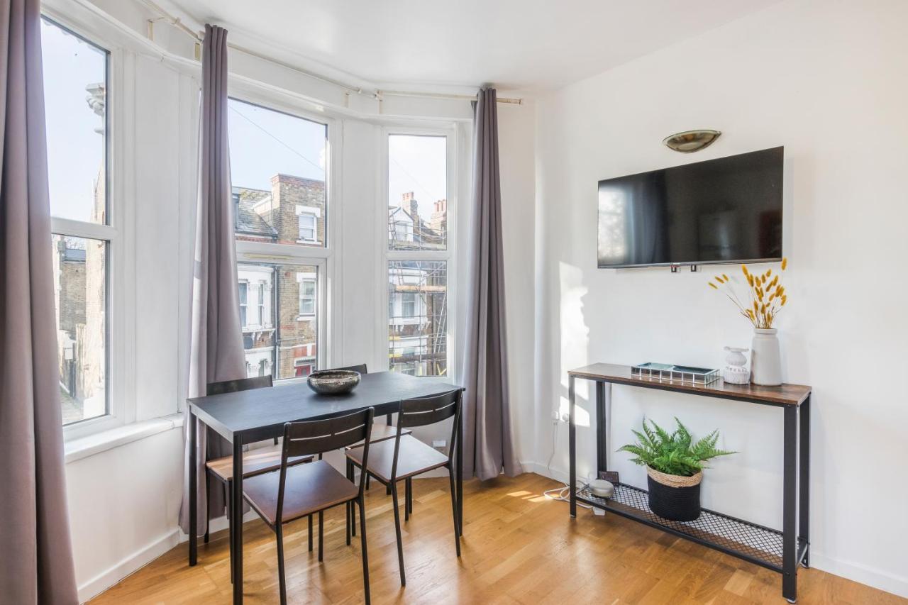 Apartments In Brixton Next Door To Brockwell Park Лондон Екстериор снимка